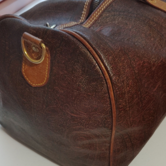 Etro Elegant Travel Bag - Picture 5 of 10